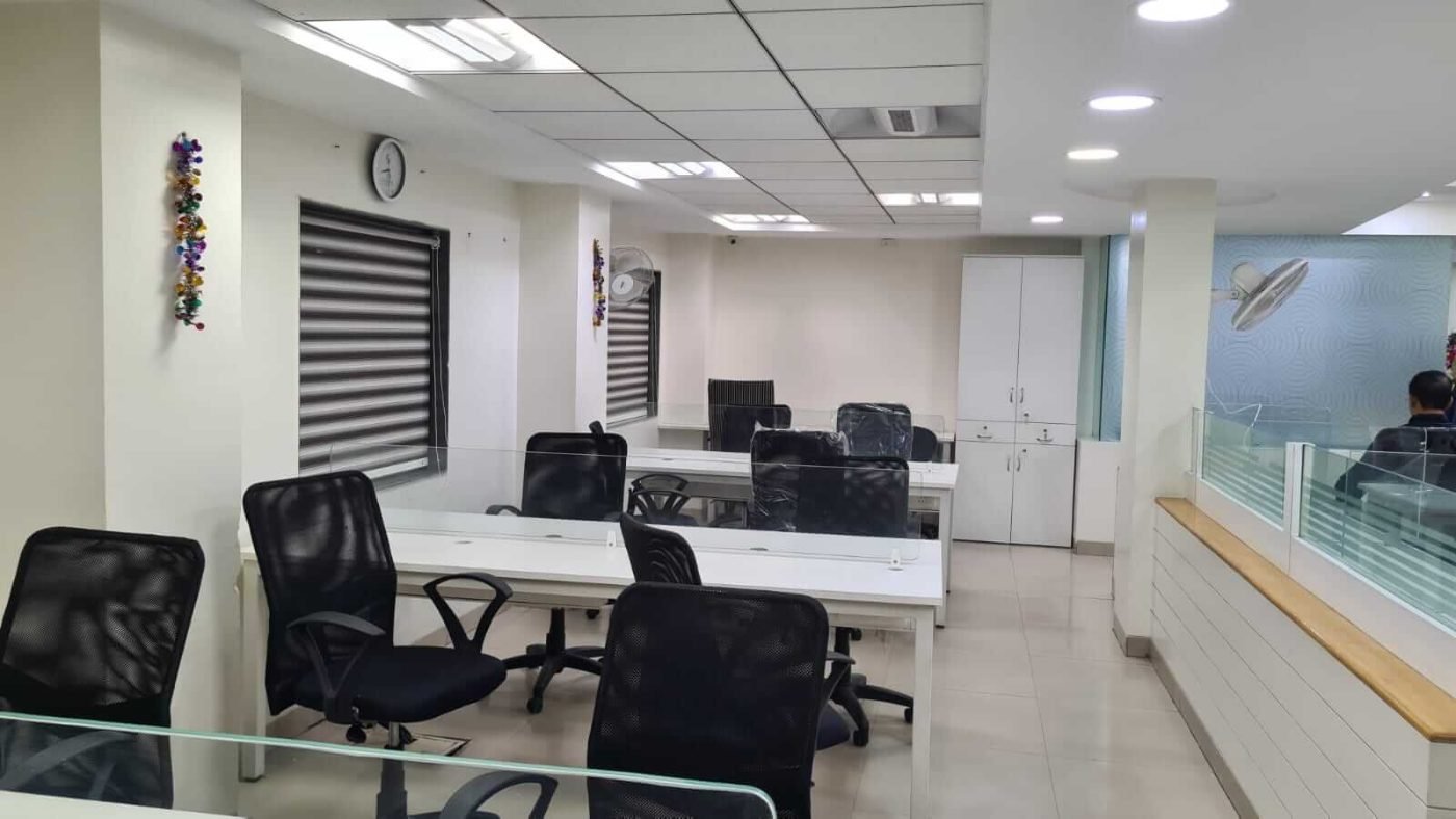 Open workspace floor
